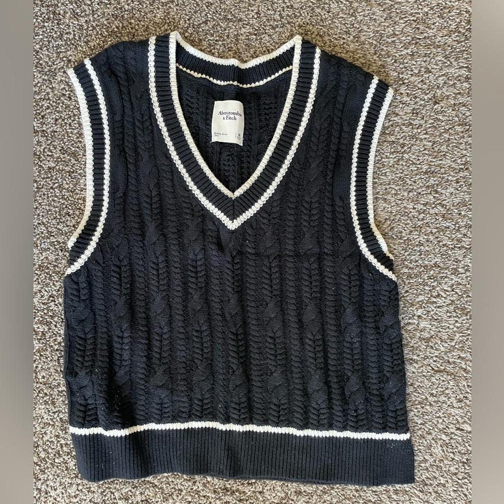 Abercrombie and Fitch sweater vest